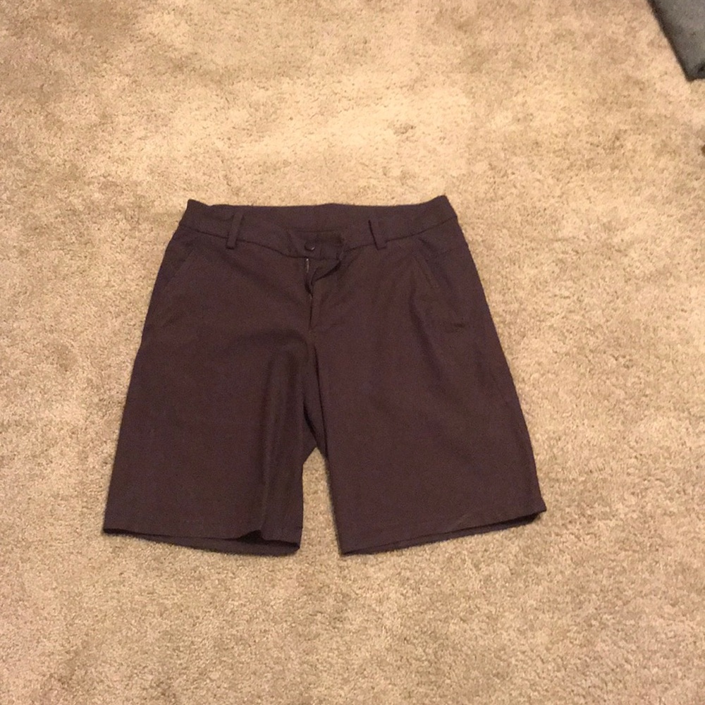 Lululemon commission short